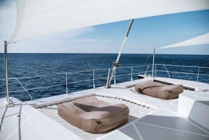 Phuket: Racha och Coral Island Sunset Catamaran Party Tour