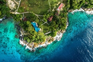 Phuket: Coral & Racha Islands dagstur med lyxkatamaran