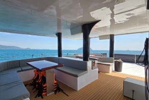 Phuket: Racha & Coral Island Catamarantocht met schuimfeest