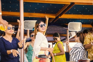 Phuket: Racha i Wyspa Koralowa - 1-dniowa wycieczka jachtem OMBRE Yacht