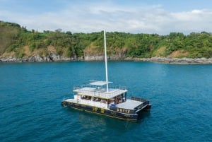 Phuket : excursion en catamaran à Racha et Coral Island avec mousse party
