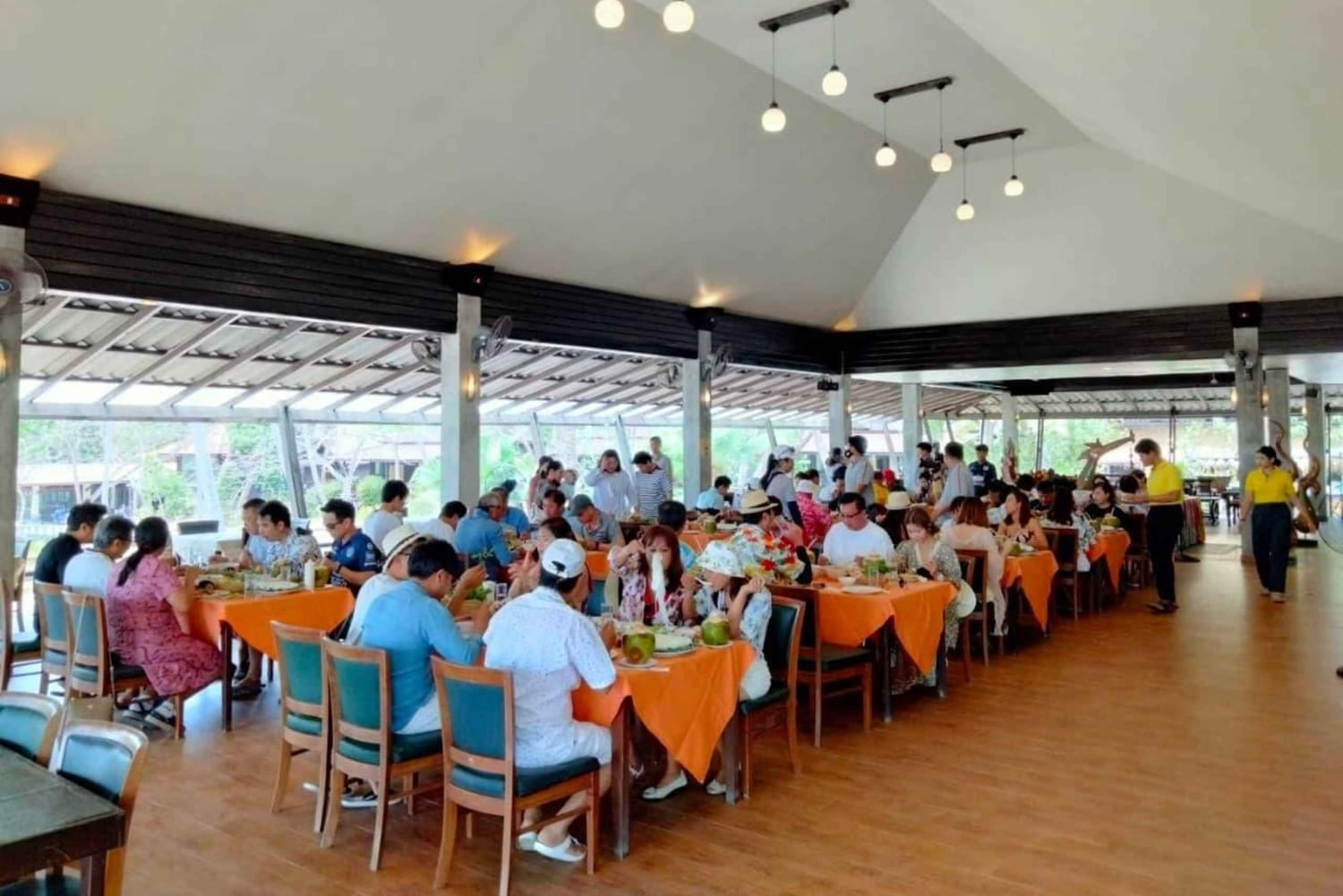 푸켓 라차 섬 스노클링 또는 스쿠버 다이빙 투어