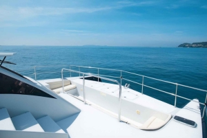 Phuket: Racha Noi & Maiton Catmaran Tour med strandpicknick