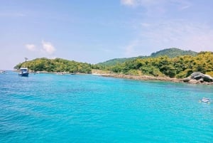 Phuket: Racha Yai 2-morsomme dykk eller snorkeltur med transport