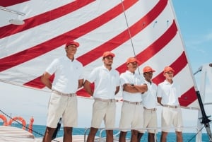 Phuket: Excursão pelas ilhas em iate à vela e cruzeiro de dia inteiro com festa