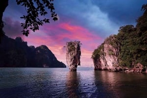 Phuket: Canoa di mare e plancton incandescente con un tour in catamarano veloce