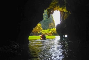 Phuket: Canoa di mare e plancton incandescente con un tour in catamarano veloce