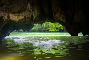 Phuket: Canoa di mare e plancton incandescente con un tour in catamarano veloce