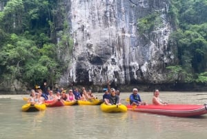 Phuket: Canoa di mare e plancton incandescente con un tour in catamarano veloce