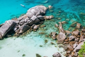 Phuket: Dagstur med hurtigbåt til Similan-øyene med lunsj