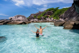 Phuket: Escursione di un giorno alle Isole Similan con snorkeling e pranzo