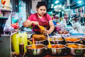 Phuket: Southern Flavours Foodtour mit 15+ Verkostungen