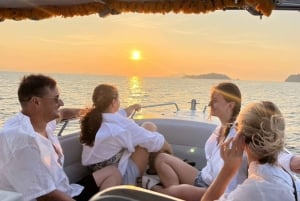 Phuket: Sonnenaufgangs-Kreuzfahrt auf den Khai-Inseln