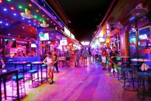 Phuket: Puesta de Sol, Playa y Vida Nocturna con Comida Local