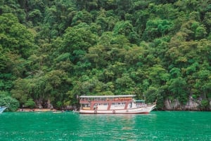 Phuket: Solnedgangsmiddag i Phang Nga Bay med Big Boat
