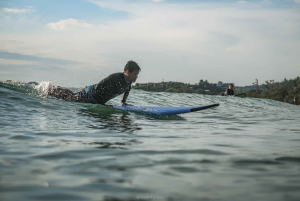 Phuket: Clases de surf para principiantes en la playa de Kata