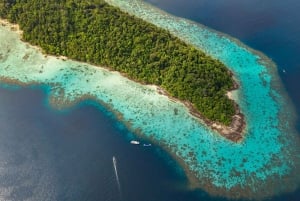 Phuket: Surin-øyene og Moken-landsbyen med premium katamaran