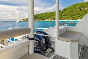 Phuket: Surin-øyene og Moken-landsbyen med premium katamaran