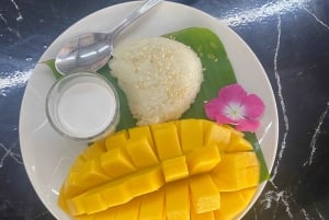 Phuket: Thailändsk matlagningskurs med lokal marknads- och trädgårdstur