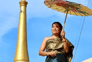Phuket: Thai Costume Rental & Photoshoot in Phuket Old Town