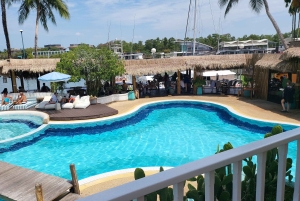 Ganztägiger Luxus-Schnellboot-Charter von Phuket nach Phi Phi