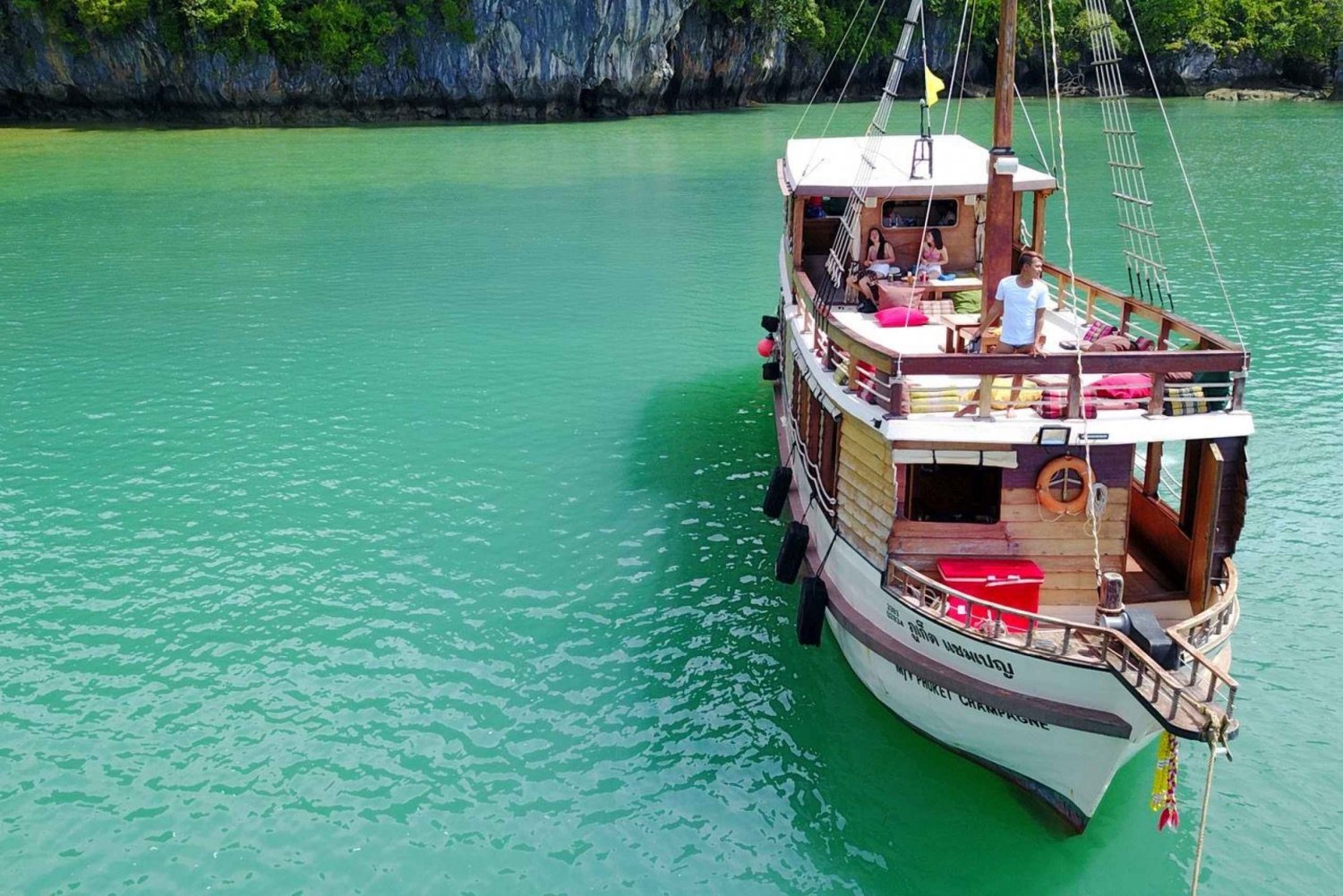 Phuket: Barco tradicional para a Baía de Phang Nga e a Ilha Hong