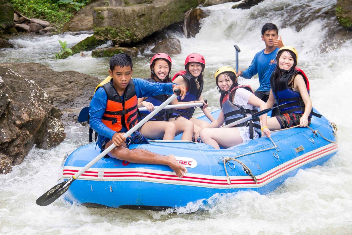 Phuket: White Water Rafting og jungeleventyr med lunsj