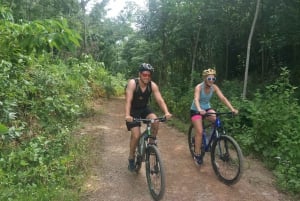 Phuket: Excursión de un día en bicicleta y playa por la isla de Yao