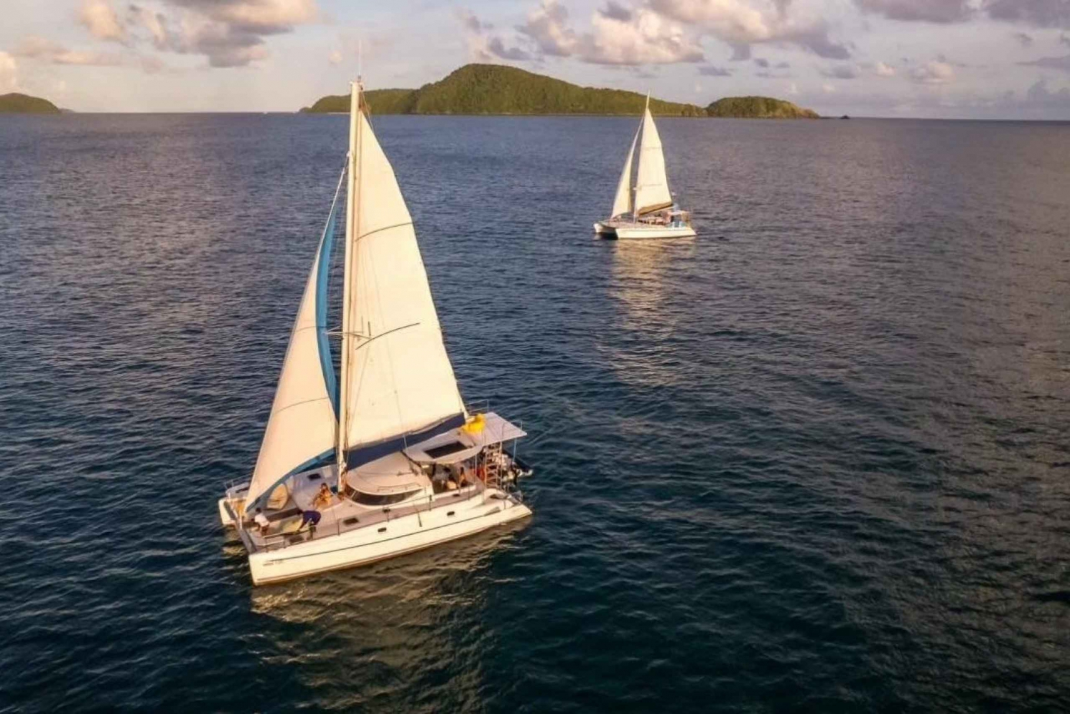 Catamaran privé vers l'île de Corail Journée complète