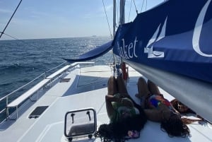 Private Catamaran Yacht to Maiton & Coral Islands