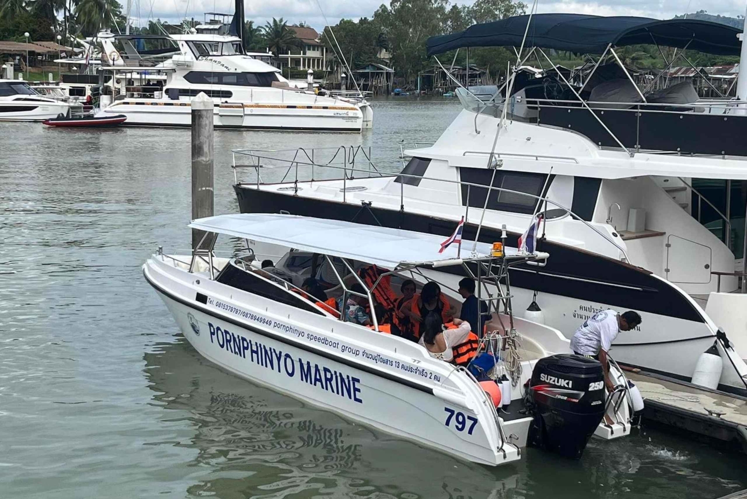 Private Luxury Speed boat to Phi Phi Islands