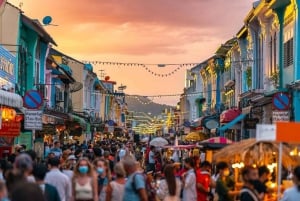 Passeio particular : A essência de Phuket com um guia espanhol