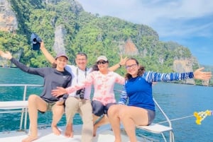 Private VIP Speed Boat Charter to Phi Phi Islands