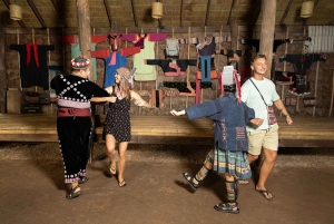 Siam Niramit Phuket Pääsylippu kuljetusvaihtoehdon kanssa