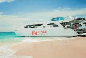 Passeio de catamarã pelas Ilhas Similan + transporte de ida ou volta para o aeroporto