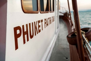 Phuket: Crucero con cena de marisco al atardecer en la bahía de Phang Nga
