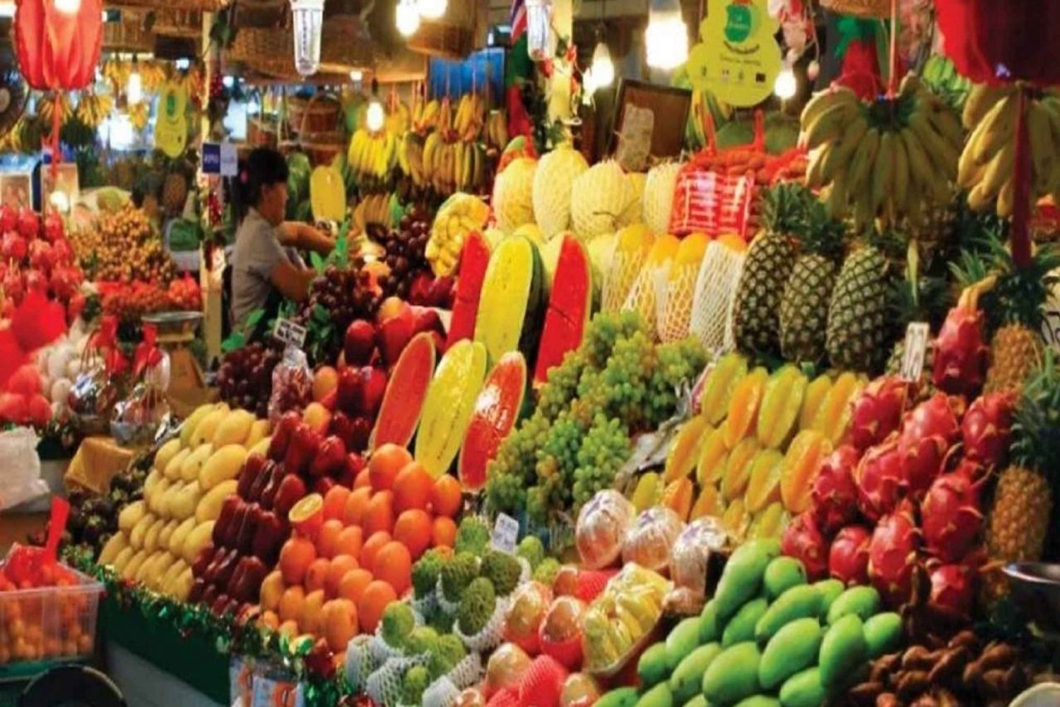 Assaggia i frutti estivi thailandesi e il tour della città