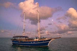 Yacht charter in Phuket - Wooden Classic Yacht