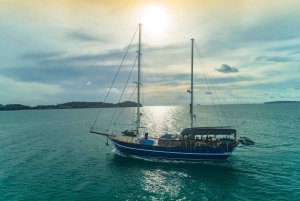 Yacht charter in Phuket - Wooden Classic Yacht