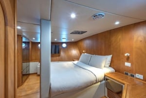 Yacht charter in Phuket - Wooden Classic Yacht