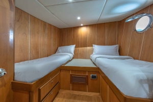 Yacht charter in Phuket - Wooden Classic Yacht