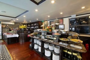De Hanói: Cruzeiro turístico de 2 dias na Baía de Halong com refeições