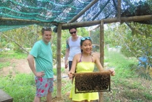 Phu Quoc: Kajakpaddling med Starfish Beach och Bee Farm Tour