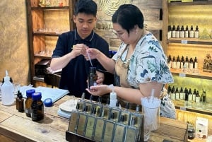 Laboratorio di creazione di profumi a Ho Chi Minh City (Saigon)