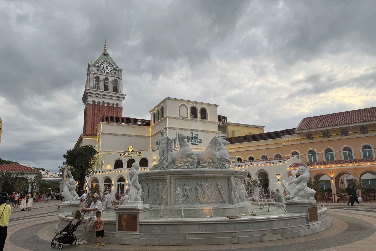 Phu Quoc: 3-Island Tour, Sea Walking, Fantastic Live Show