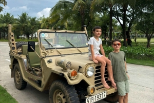 Phu Quoc flygplats hämtning med arméjeep med fotostopp