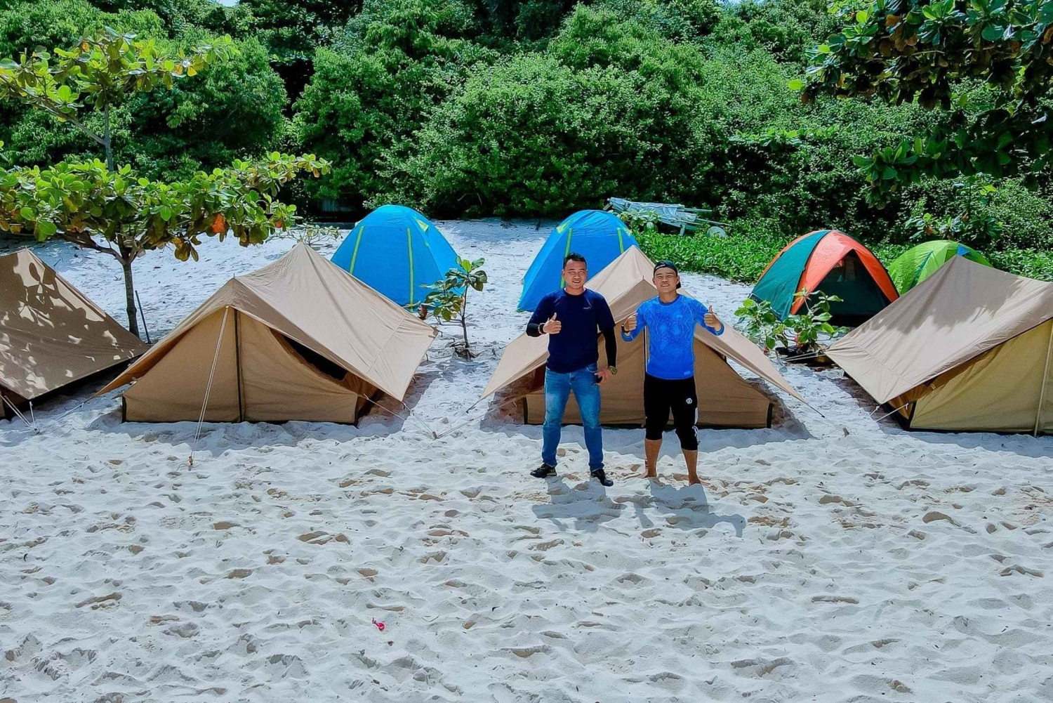 Passeio de acampamento em Phu Quoc na ilha paradisíaca