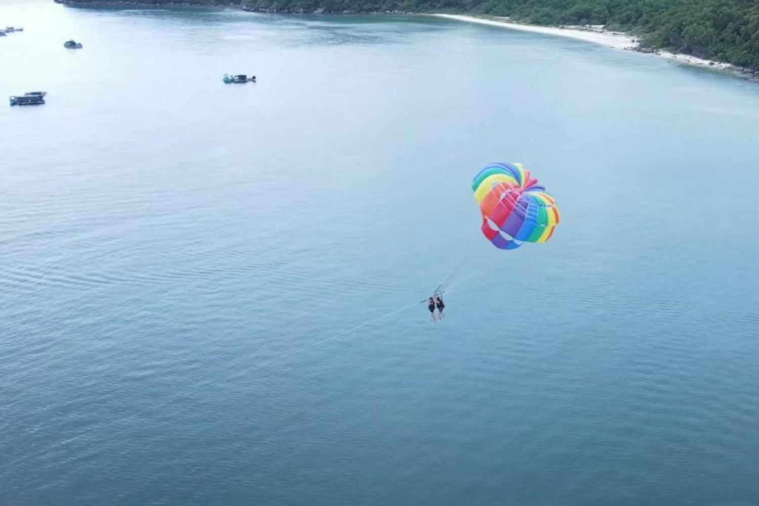 Phu Quoc: Explore 3 islands & Exciting parasailing Combo