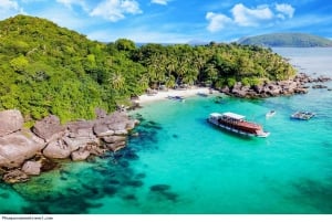 Phu Quoc: Island Hopping and Snorkeling Boat Tour