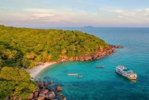 Phu Quoc: Luxury Snorkeling Trip by Speed Boat